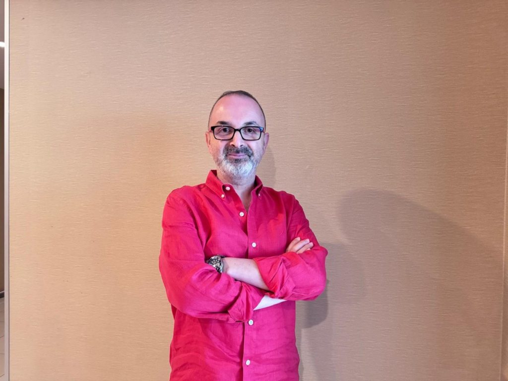 Pozitif Güç Şirketler Grubu’nun kurucusu Murat Ayas, insan kaynakları yönetimi, payroll, outsource bordrolama, danışmanlık ve kurumsal strateji alanlarında uzmanlaşmış deneyimli bir yönetici ve girişimcidir.