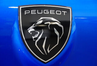 Peugeot Sahibi Kimdir?