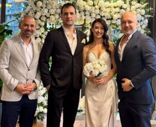 Ünlü İş İnsanı Sertan Ayçiçek, Erkek Kardeşini Nişanladı