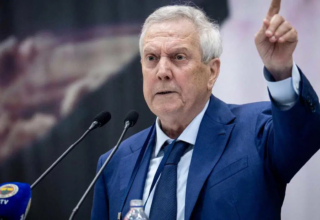 Türk İş Dünyası ve Spor Tarihinin Değişmez İsmi: Aziz Yıldırım Kimdir?