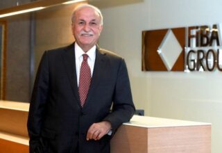 Hüsnü Özyeğin Kimdir ?