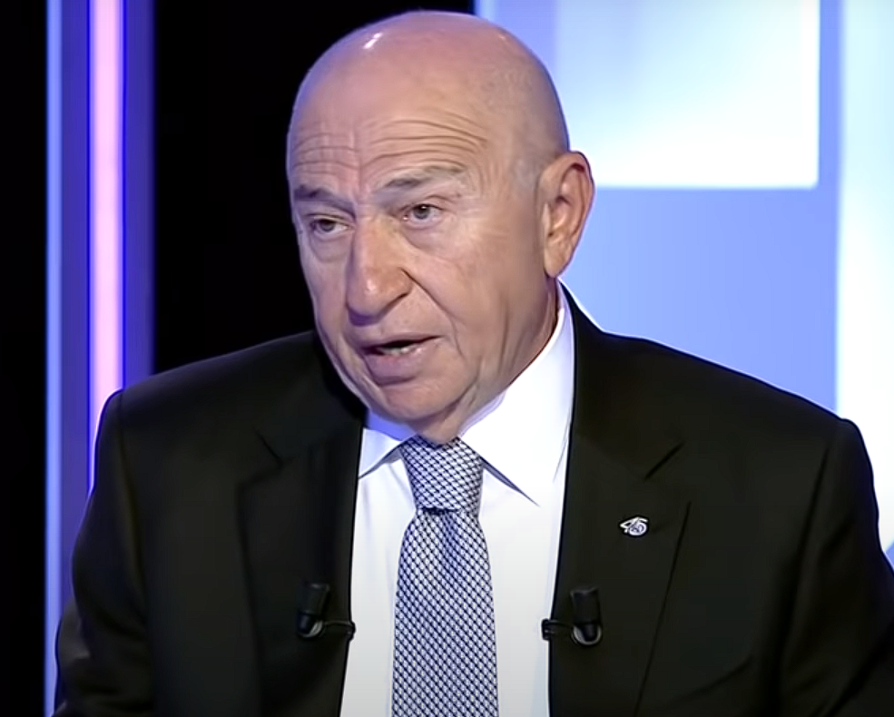 Nihat Özdemir Kimdir ?