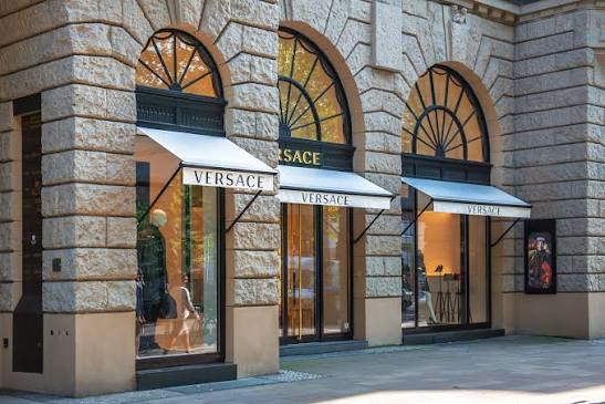 Versace Sahibi Kimdir?